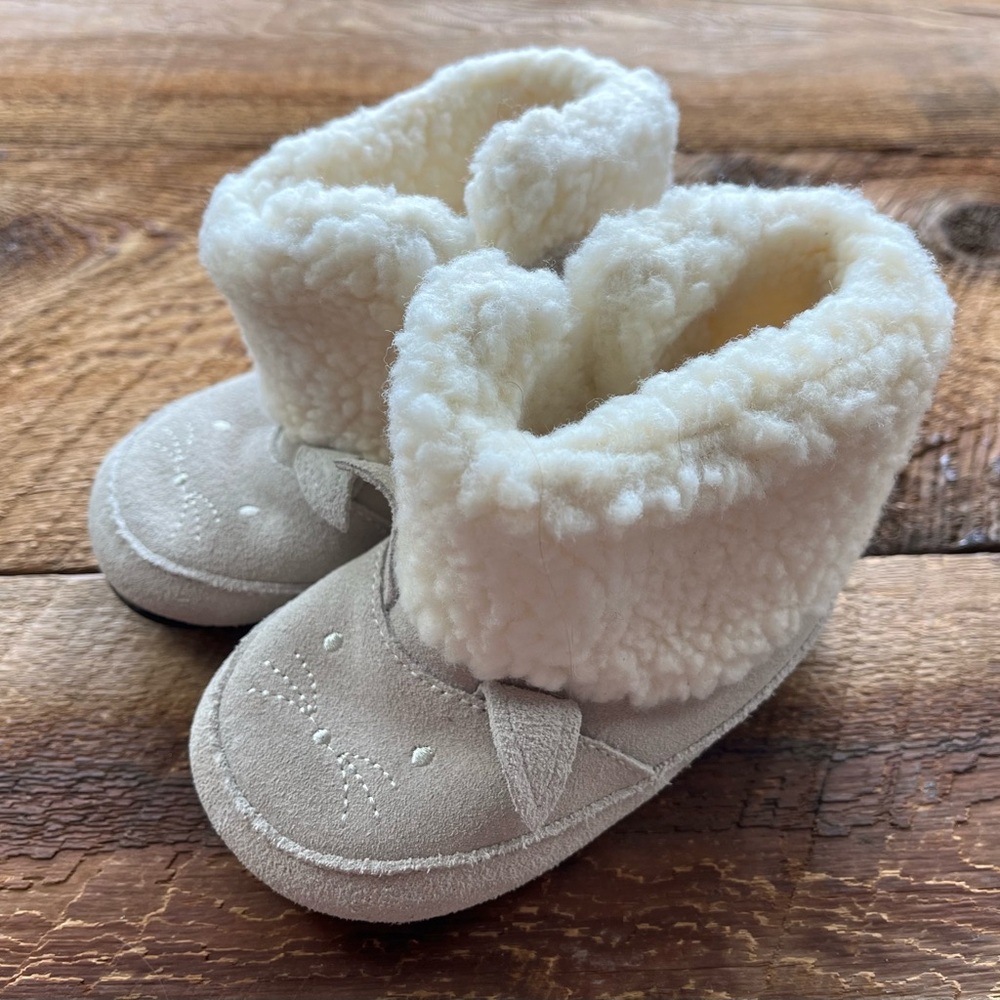 Jack & Lily Cozy Cream Sherpa Bunny Boots